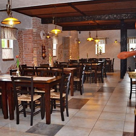 Granarollo Penzion Pizzeria Mlynany Bagian luar foto