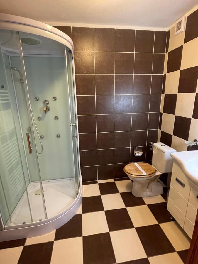 Granarollo Penzion Pizzeria Mlynany Bagian luar foto